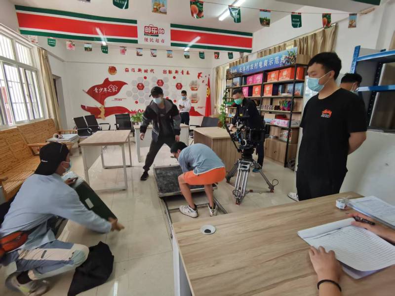 宏伟区广告片拍摄公司：极简主义践行者，少即是多的视觉哲学